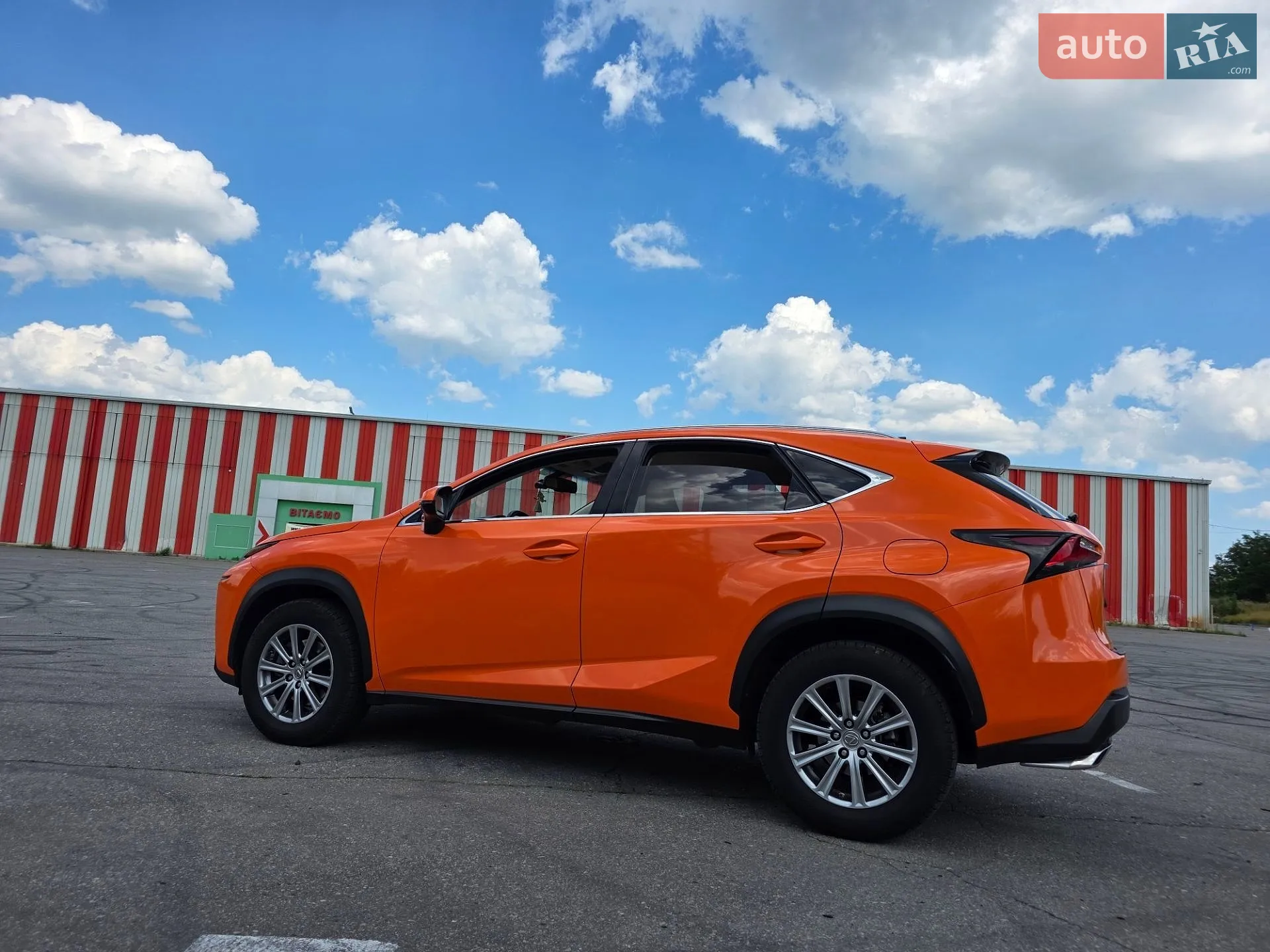 Lexus NX, 2015