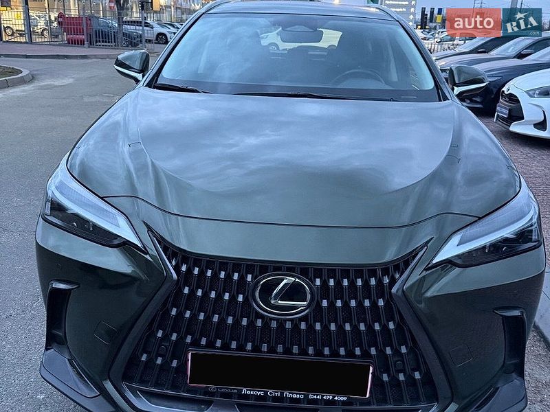 Lexus NX 2023