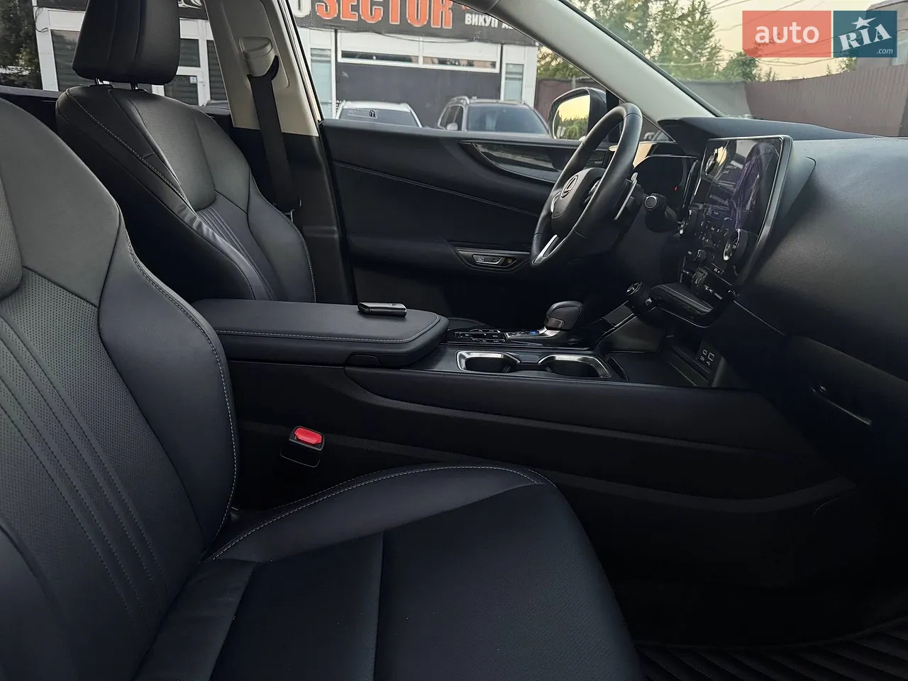 Позашляховик / Кросовер Lexus NX 2023 в Харкові фото 32