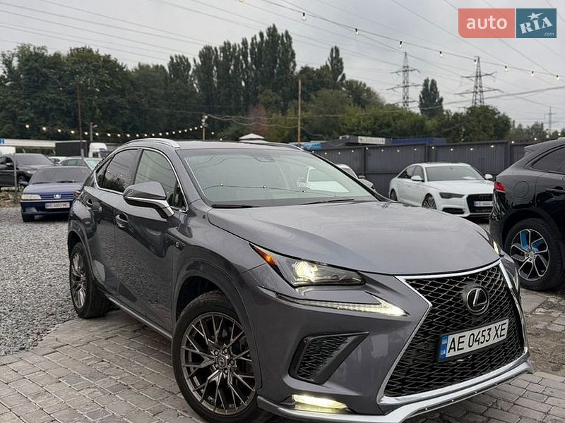 Lexus NX 2019