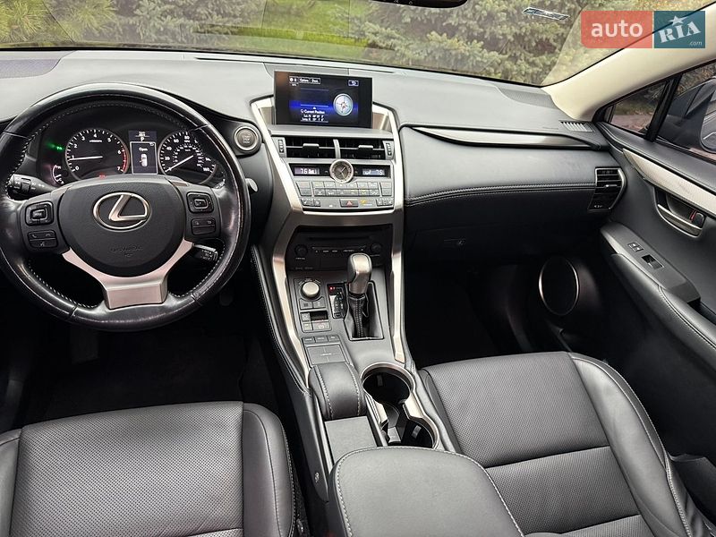 Позашляховик / Кросовер Lexus NX 2016 в Дніпрі