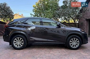 Позашляховик / Кросовер Lexus NX 2015 в Києві