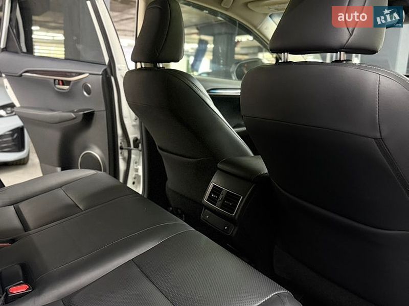 Внедорожник / Кроссовер Lexus NX 2018 в Одессе