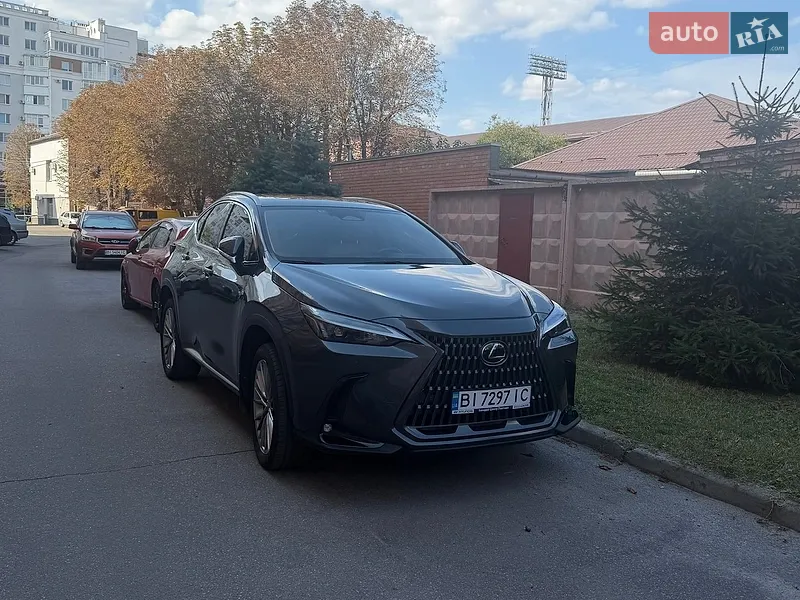 Lexus NX