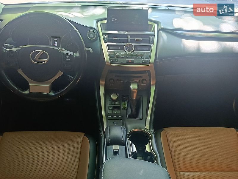 Внедорожник / Кроссовер Lexus NX 2015 в Киеве