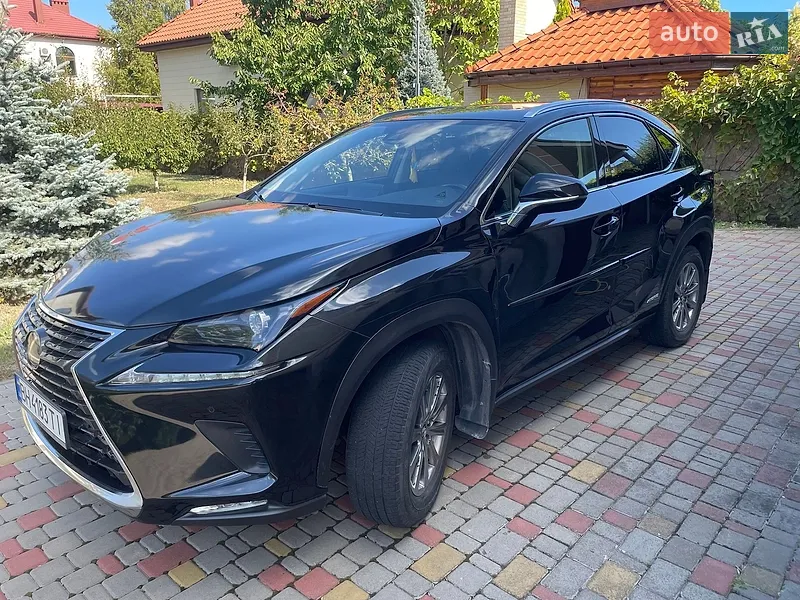 Lexus NX 2019