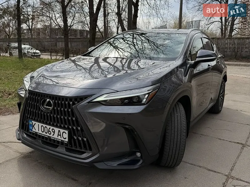 Lexus NX 2021