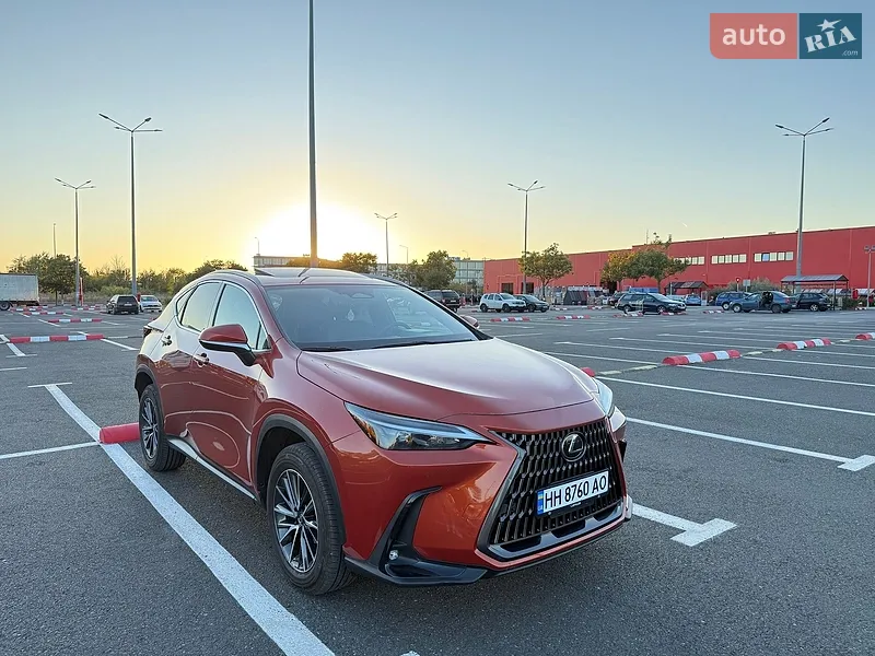 Lexus NX 2022