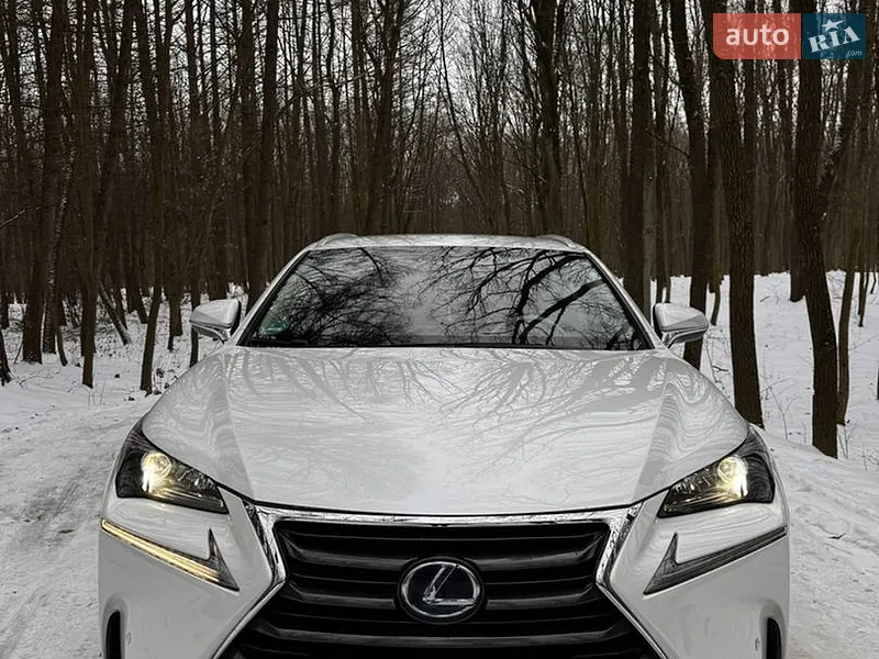 Lexus NX