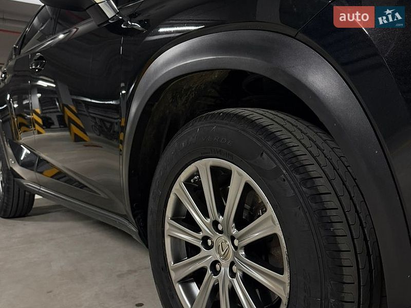 Внедорожник / Кроссовер Lexus NX 2015 в Ивано-Франковске