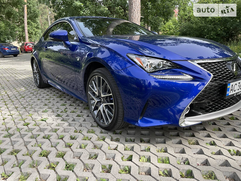 Купе Lexus RC 2018 в Буче
