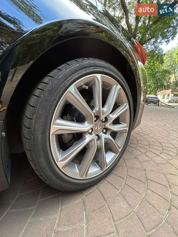 Купе Lexus RC 2016 в Одесі