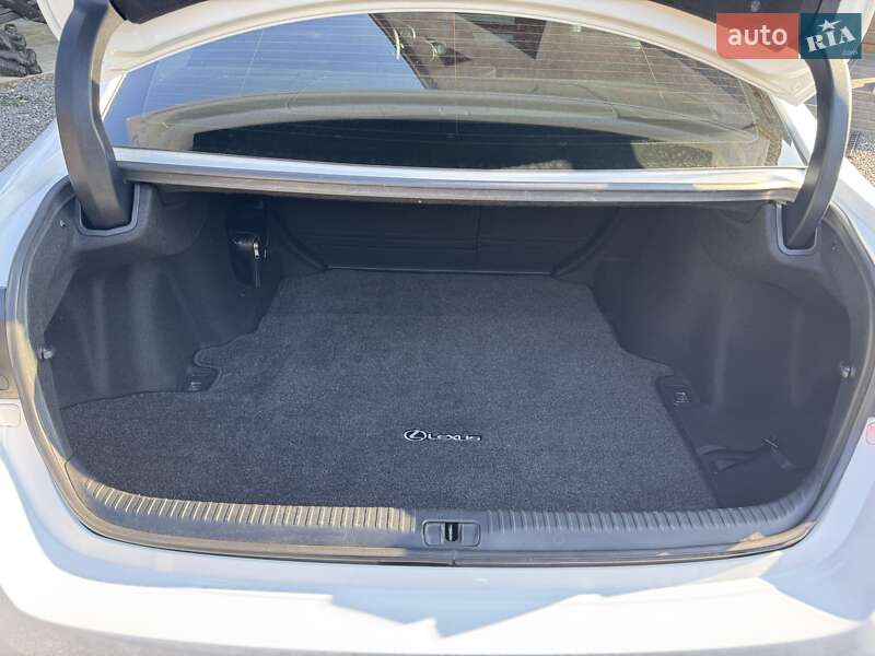 Купе Lexus RC 2017 в Хусте