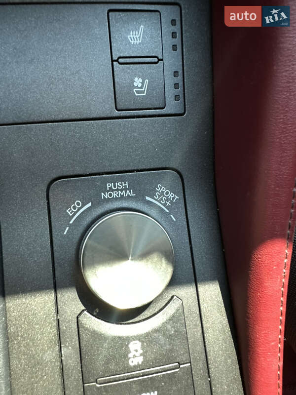 Купе Lexus RC 2016 в Києві фото 16 Купе Lexus RC 2016 в Києві