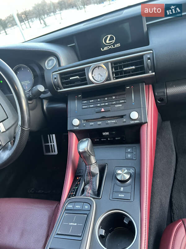 Купе Lexus RC 2017 в Ивано-Франковске