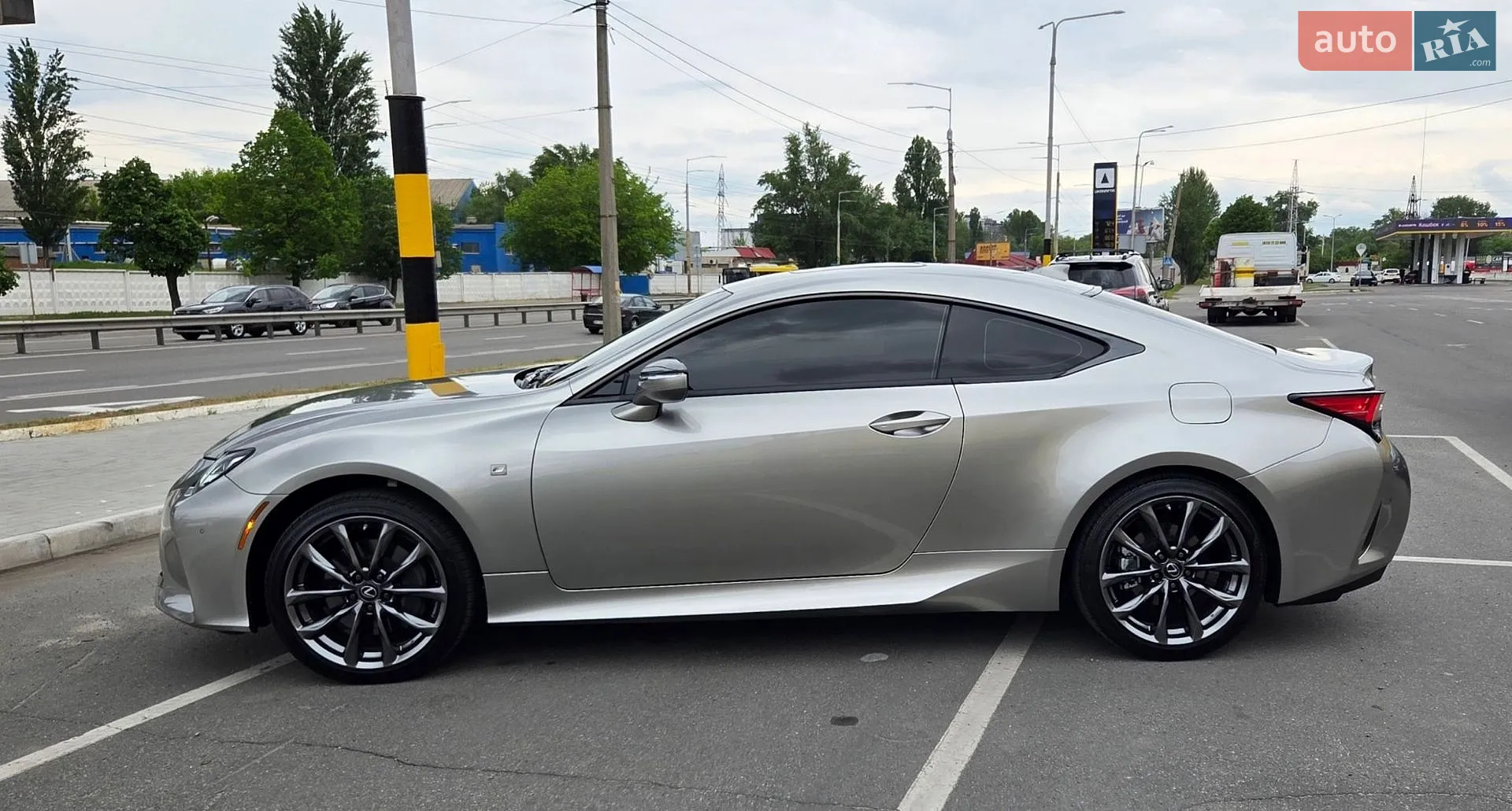 2022 Lexus RC - мініатюра 16