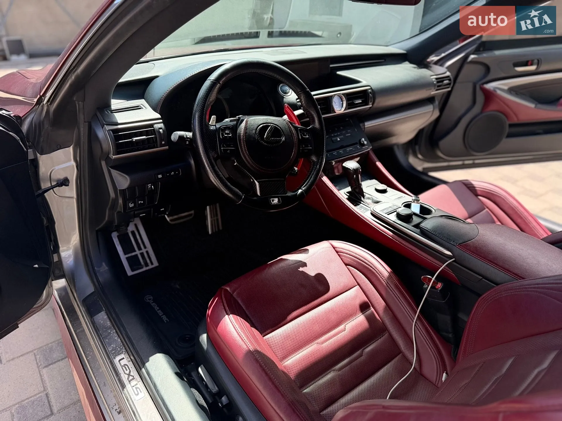 2017 Lexus RC - мініатюра 9