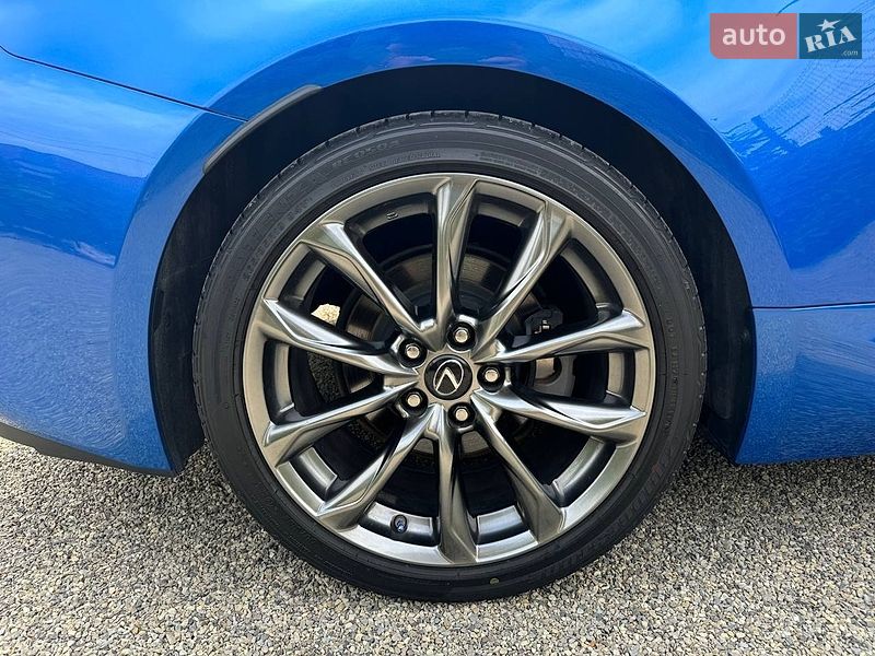 Купе Lexus RC 2018 в Тернополе