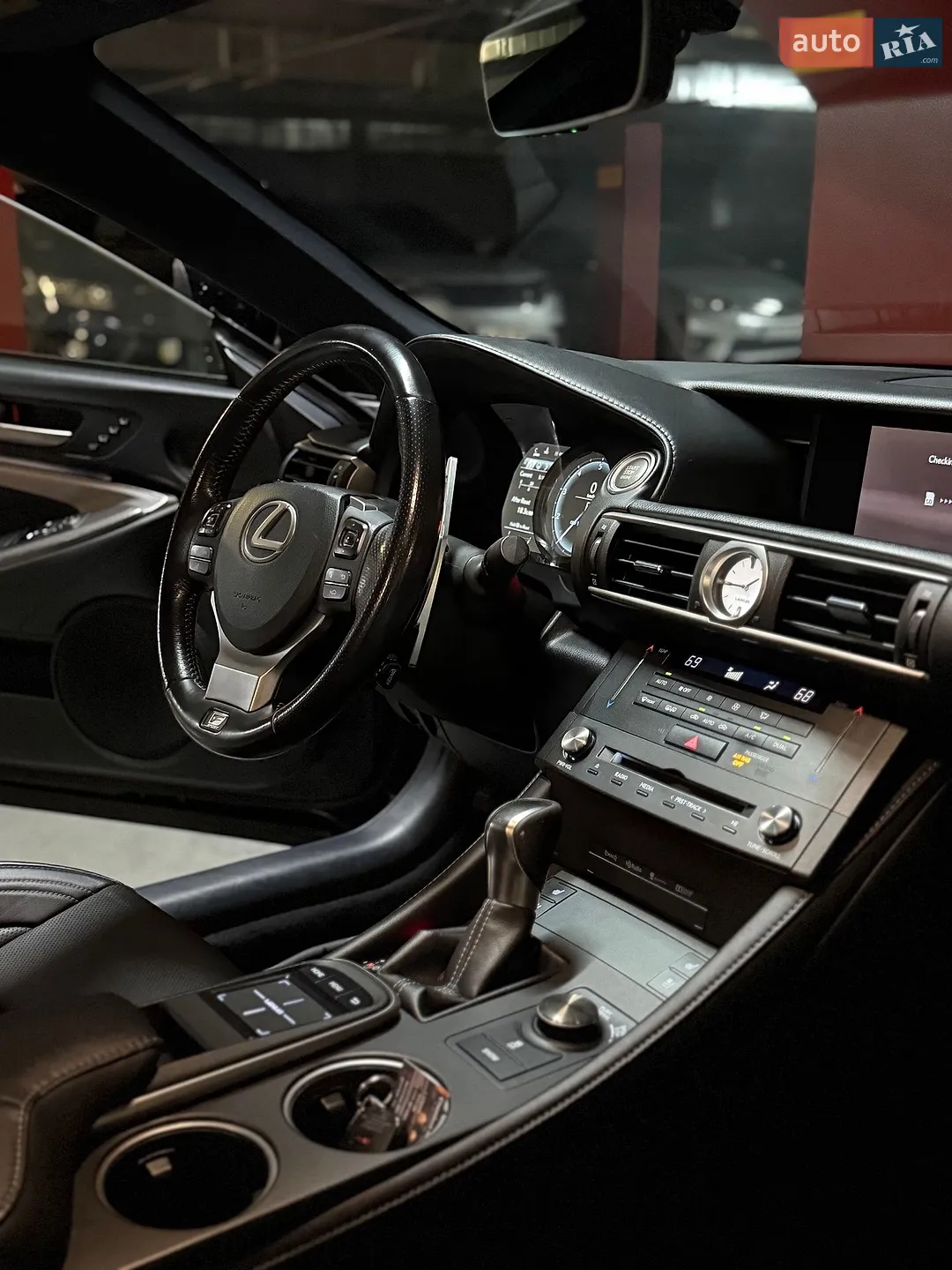 2017 Lexus RC - мініатюра 10