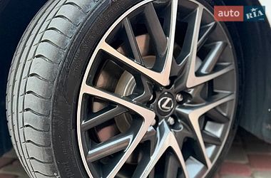 Купе Lexus RC 2017 в Чернівцях