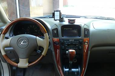Позашляховик / Кросовер Lexus RX 2000 в Херсоні
