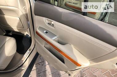 Внедорожник / Кроссовер Lexus RX 2006 в  фото 18 Внедорожник / Кроссовер Lexus RX 2006 в
