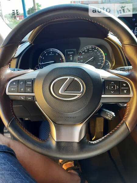 Позашляховик / Кросовер Lexus RX 2017 в Києві