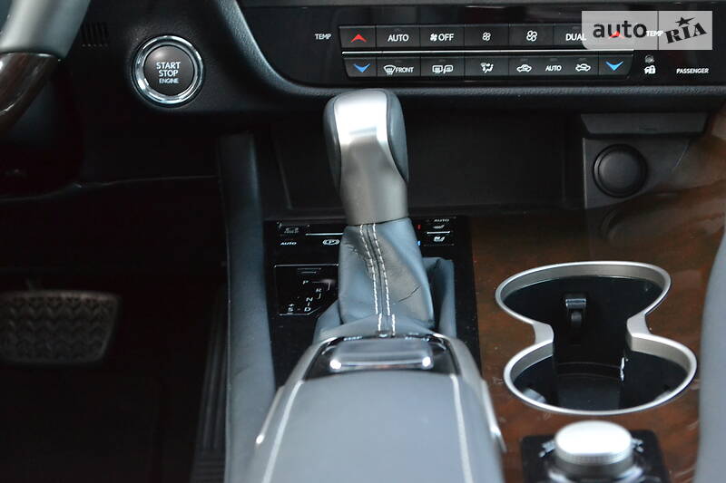 Позашляховик / Кросовер Lexus RX 2018 в Рівному фото 40 Позашляховик / Кросовер Lexus RX 2018 в Рівному