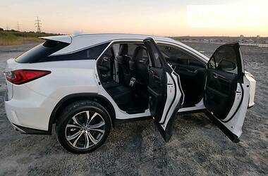 Позашляховик / Кросовер Lexus RX 2019 в 