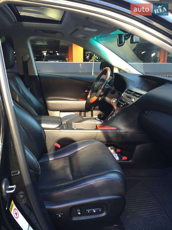 Внедорожник / Кроссовер Lexus RX 2010 в Киеве