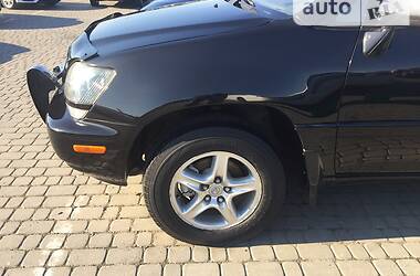 Внедорожник / Кроссовер Lexus RX 1999 в Черновцах