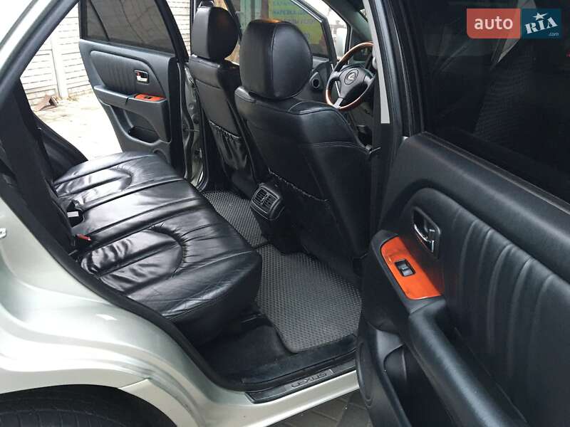 Позашляховик / Кросовер Lexus RX 2003 в Вінниці