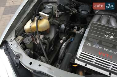 Внедорожник / Кроссовер Lexus RX 2003 в Виннице