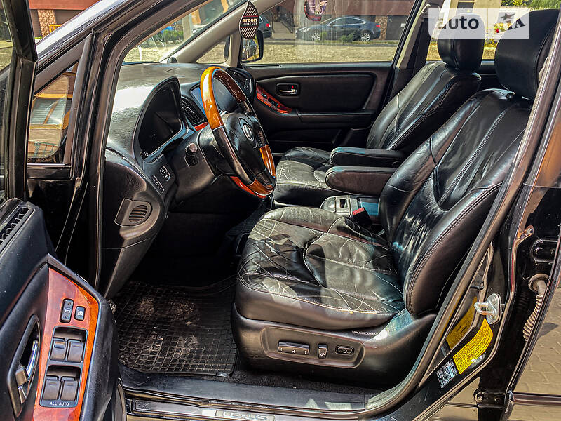 Универсал Lexus RX 2002 в Вараше фото 20 Универсал Lexus RX 2002 в Вараше