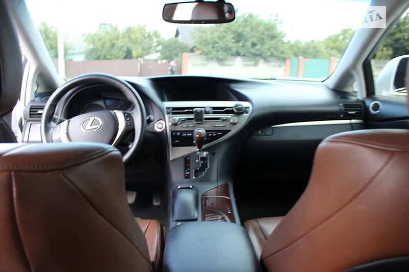 Седан Lexus RX 2015 в Виннице