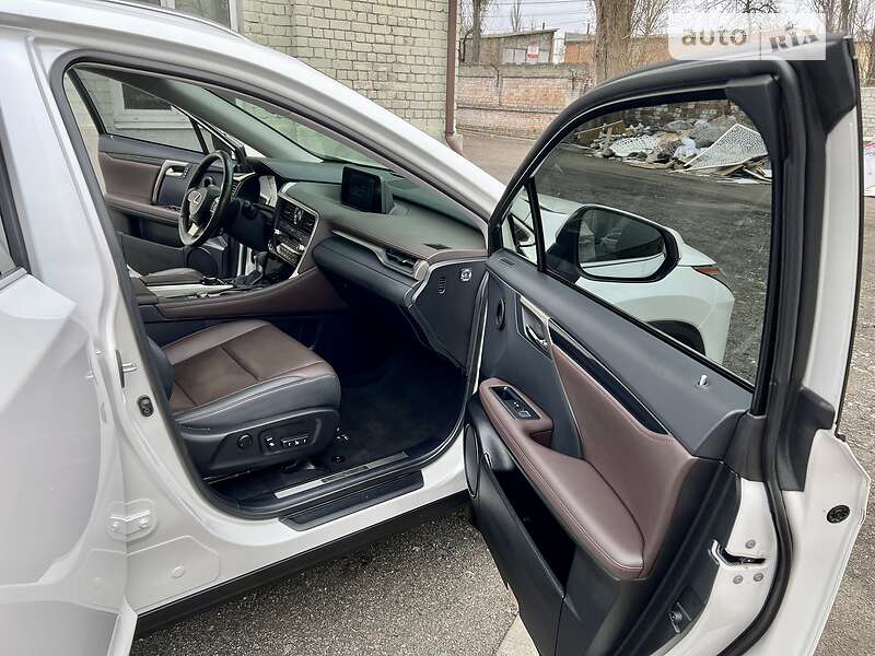 Внедорожник / Кроссовер Lexus RX 2016 в Киеве фото 30 Внедорожник / Кроссовер Lexus RX 2016 в Киеве