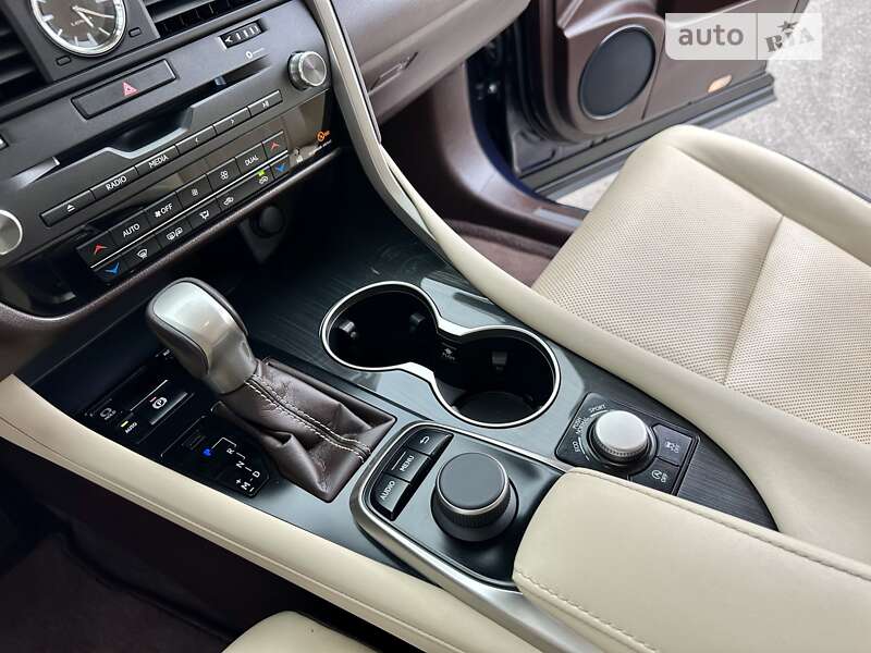Внедорожник / Кроссовер Lexus RX 2018 в Киеве