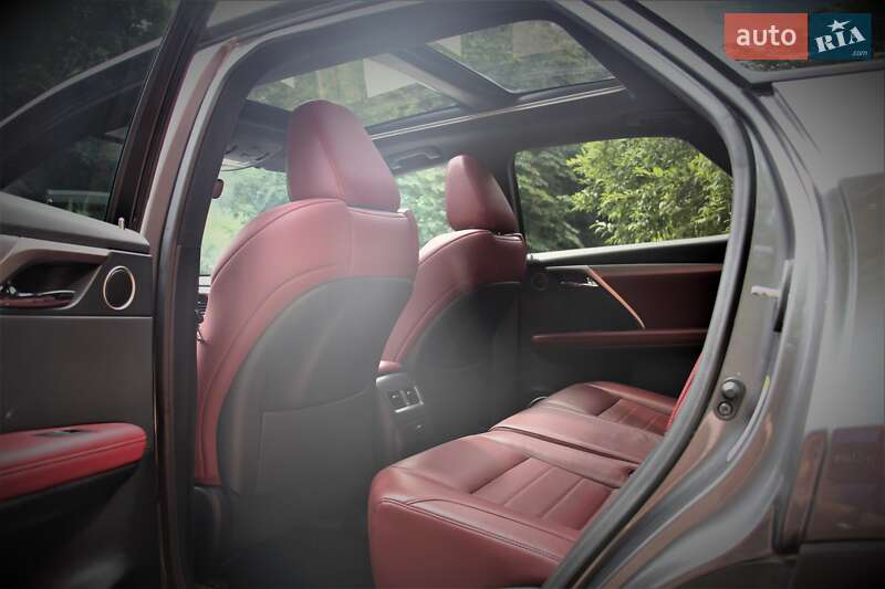 Позашляховик / Кросовер Lexus RX 2017 в Києві