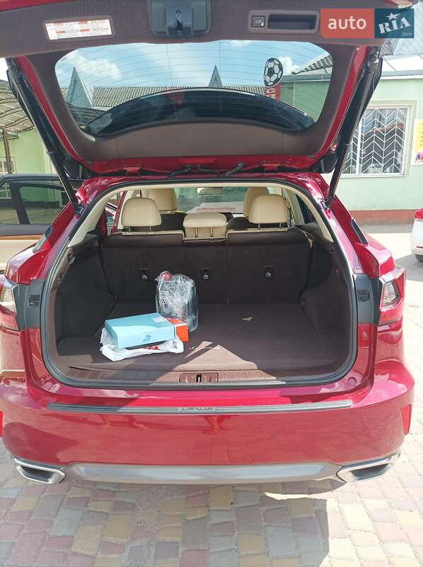 Внедорожник / Кроссовер Lexus RX 2018 в Липовце