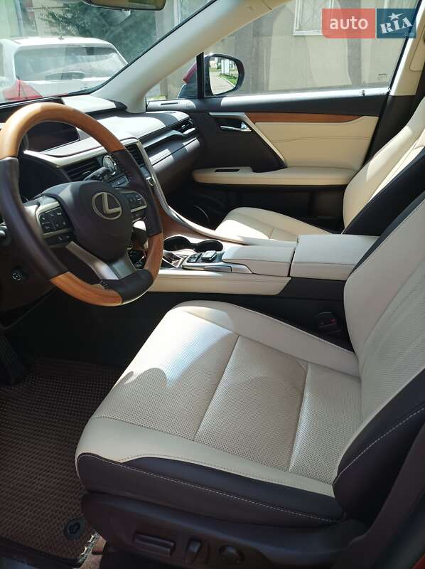 Внедорожник / Кроссовер Lexus RX 2018 в Липовце