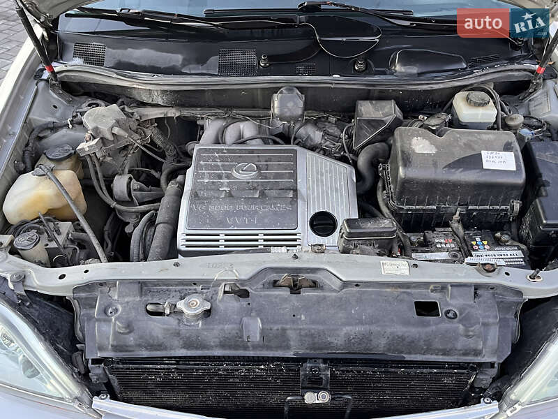 Внедорожник / Кроссовер Lexus RX 2002 в Калуше