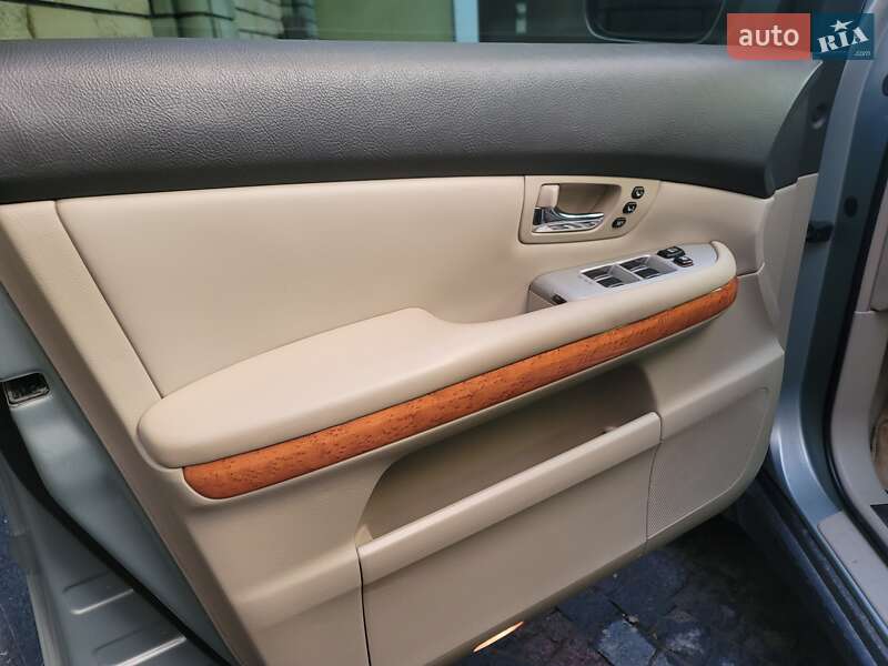 Внедорожник / Кроссовер Lexus RX 2008 в Черновцах