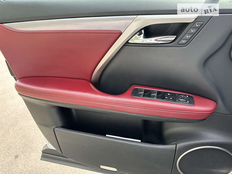 Внедорожник / Кроссовер Lexus RX 2018 в Одессе