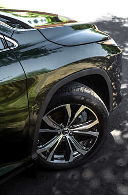 Позашляховик / Кросовер Lexus RX 2019 в 