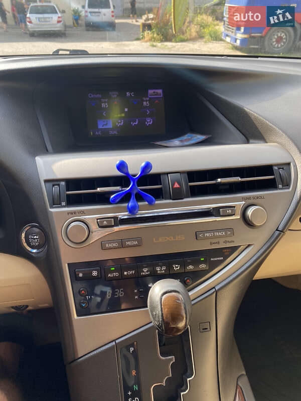 Внедорожник / Кроссовер Lexus RX 2013 в Могилев-Подольске