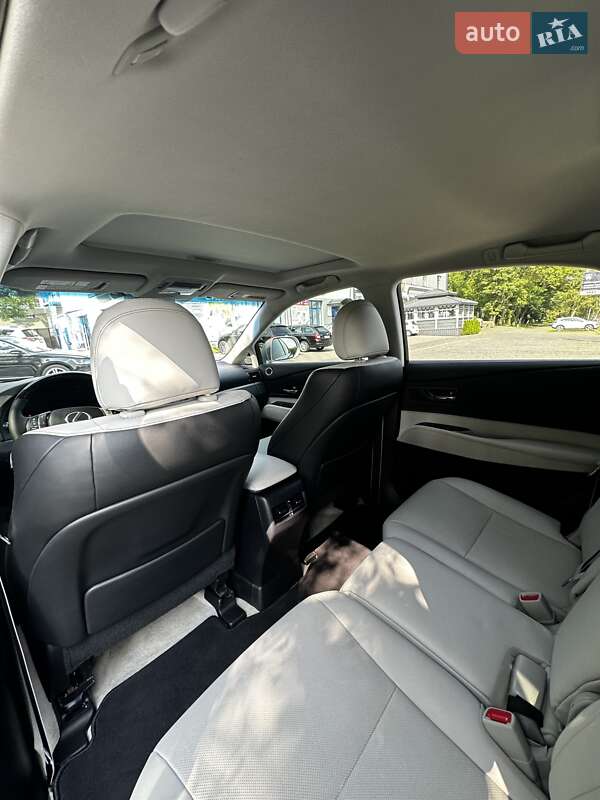 Внедорожник / Кроссовер Lexus RX 2013 в Черновцах