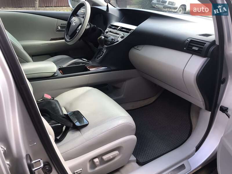 Внедорожник / Кроссовер Lexus RX 2010 в Измаиле