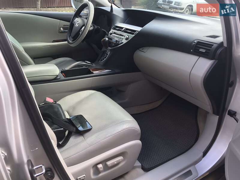 Внедорожник / Кроссовер Lexus RX 2010 в Измаиле