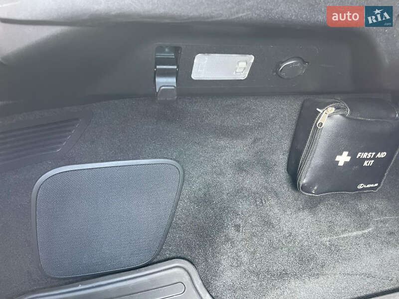 Позашляховик / Кросовер Lexus RX 2019 в Києві фото 33 Позашляховик / Кросовер Lexus RX 2019 в Києві