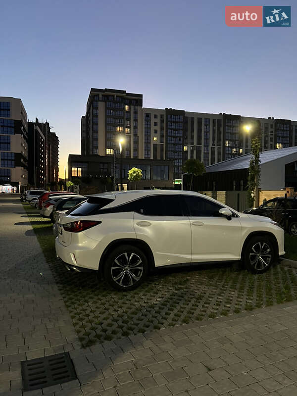 Внедорожник / Кроссовер Lexus RX 2017 в Днепре